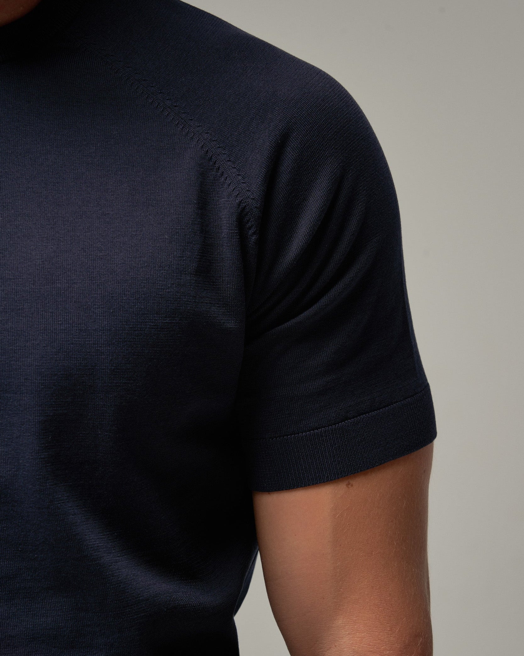 Raglan Sleeve T-Shirt - Navy - Brent Wilson